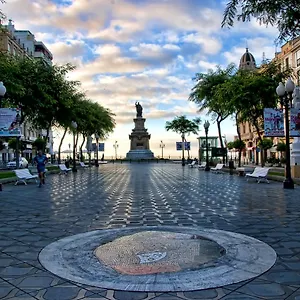tarragona-suites-marquesa.top-hotels-tarragona.com/